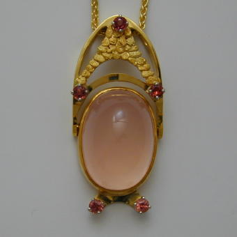 34.52c Rose Quartz with .58c Pink Sapphires